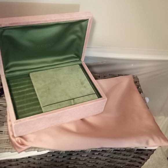 Rare Gucci Pink & Green Velvet Jewelry Box - Picture 3 of 7